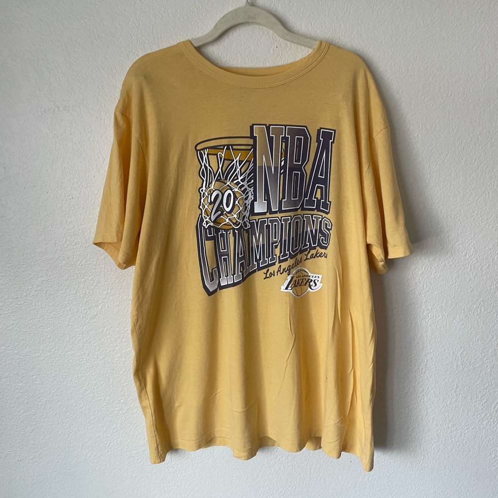 Vintage 2002 Los Angeles lakers 47 nba championship T-shirt women’s size XL
